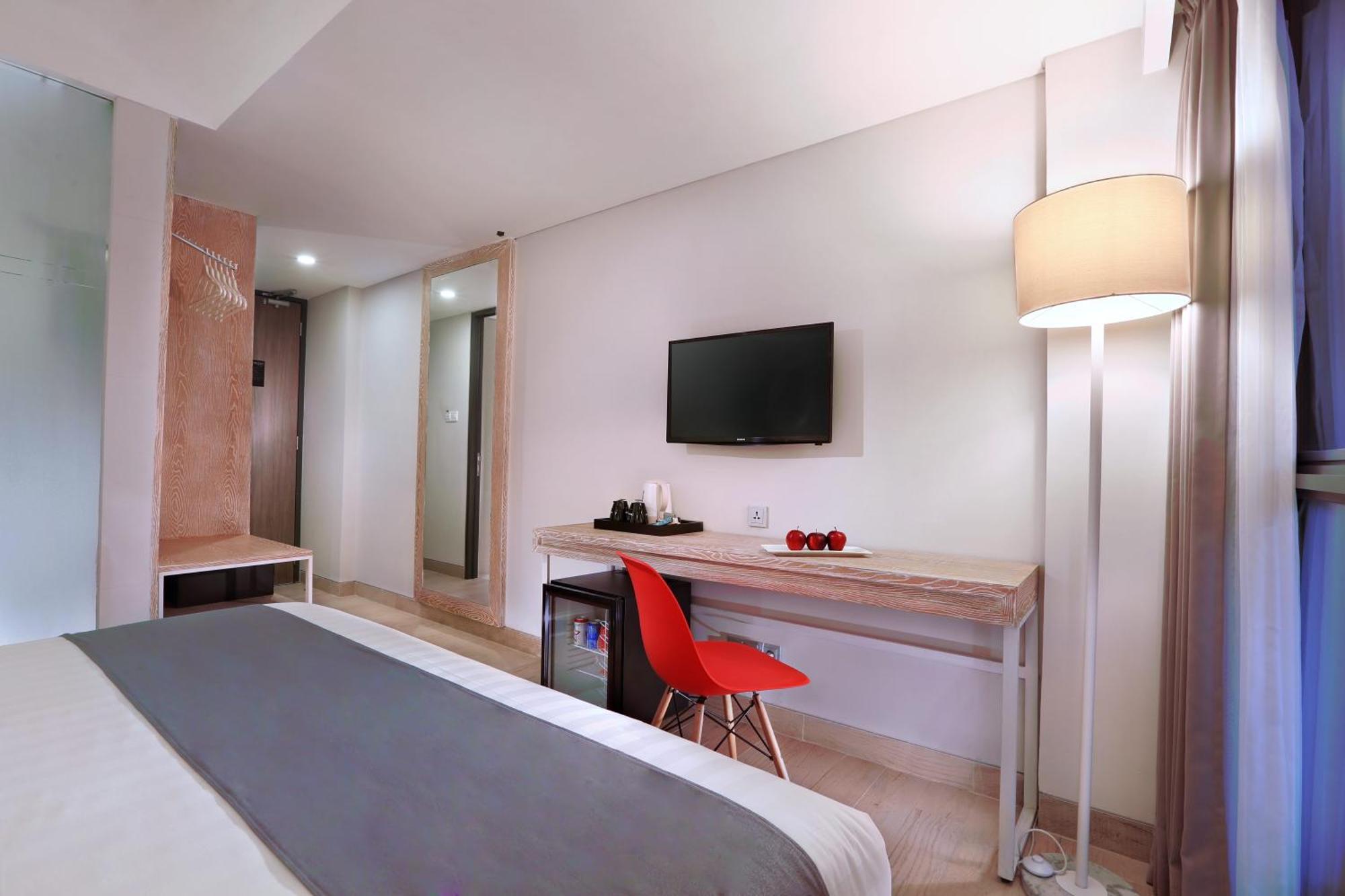 Hotel Neo+ Kuta Legian By Aston Exterior foto