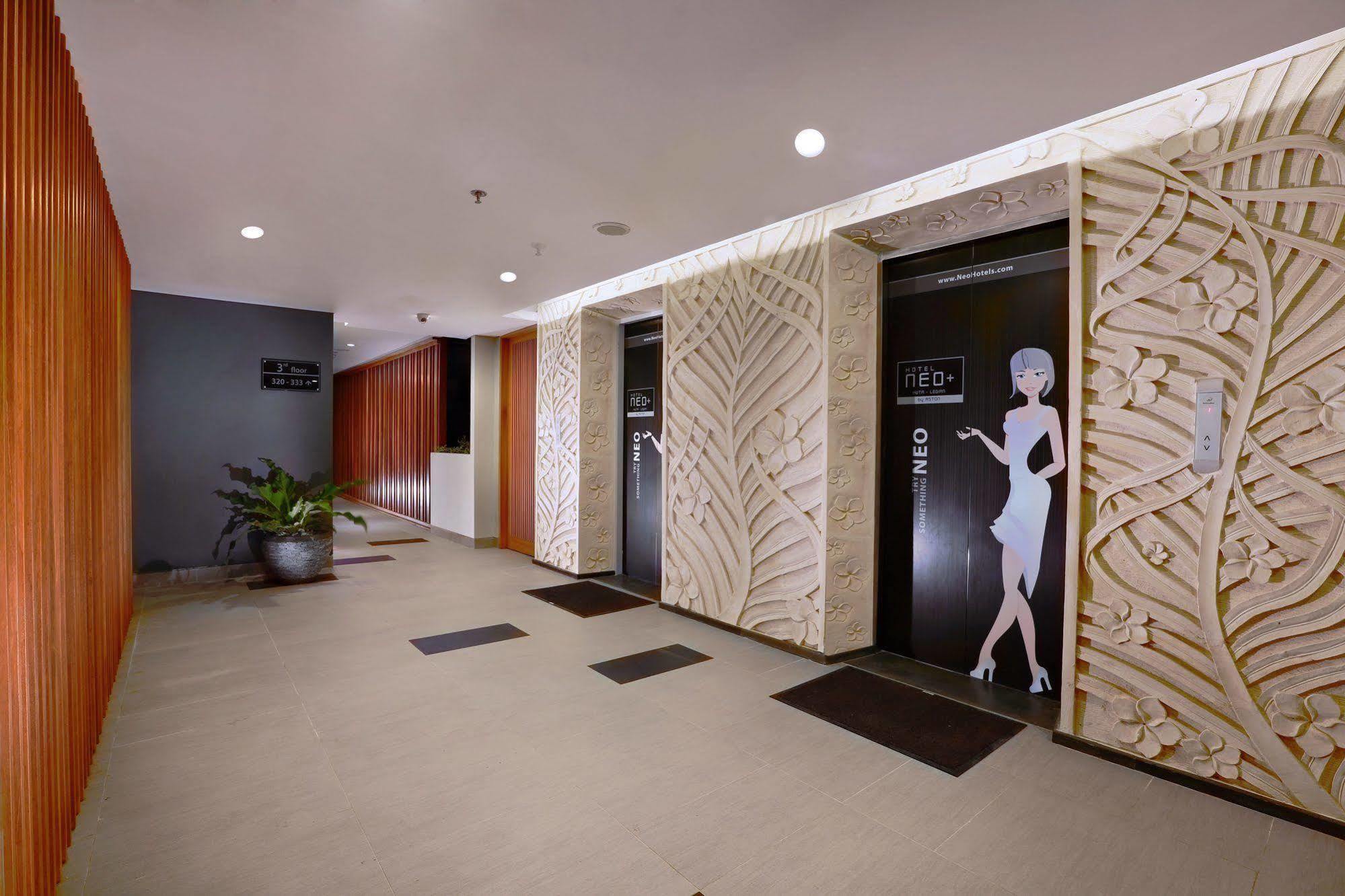 Hotel Neo+ Kuta Legian By Aston Exterior foto