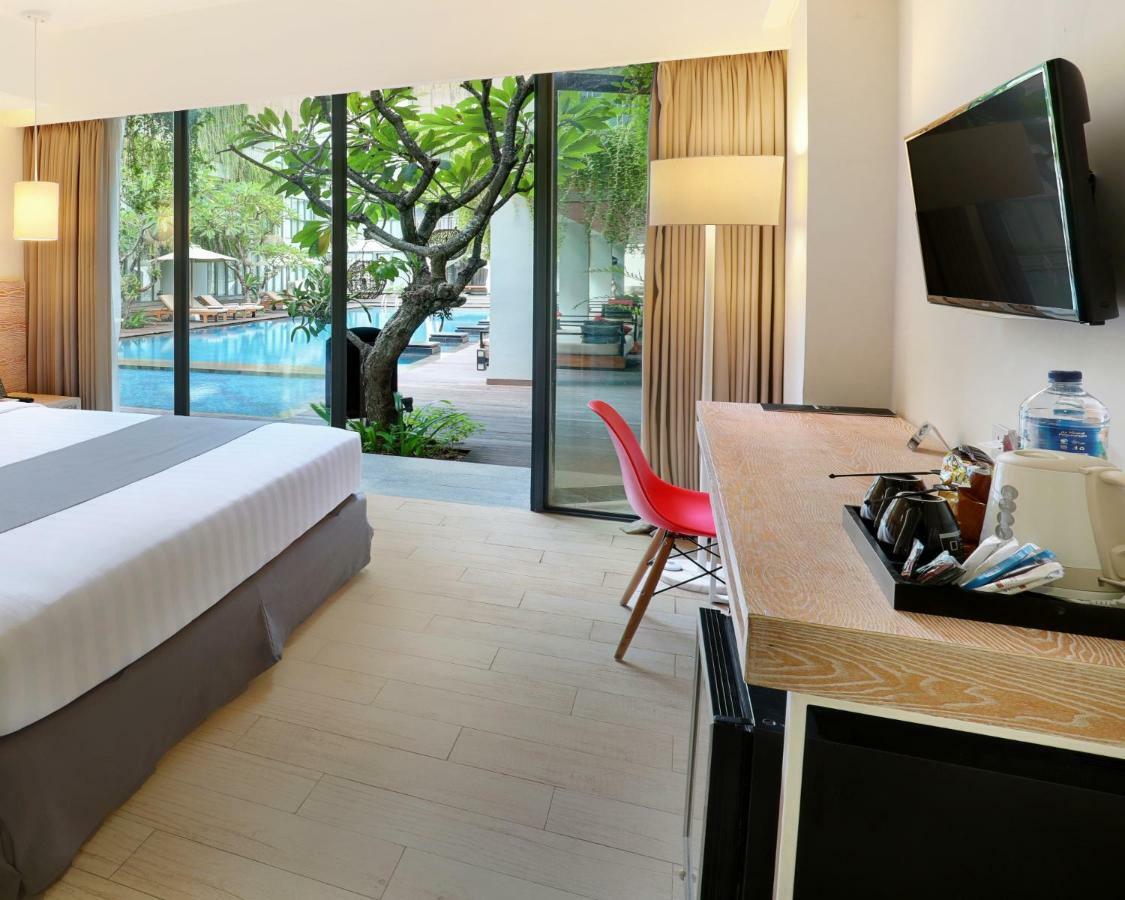 Hotel Neo+ Kuta Legian By Aston Exterior foto